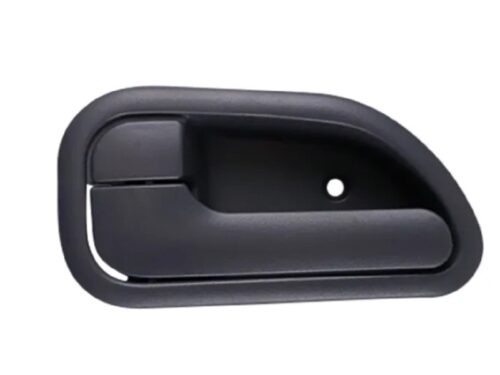 A maçaneta interna LE Motorista para veículos é um item essencial para garantir o conforto e a praticidade ao entrar e sair do carro. Fabricada com materiais resistentes e duráveis, essa maçaneta da Engine Parts oferece uma excelente qualidade e desempenho.