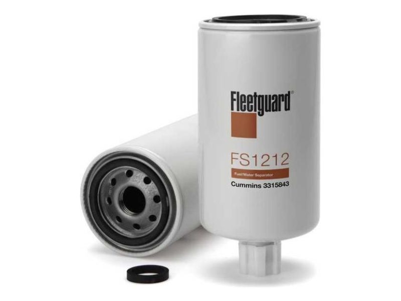 Garanta a máxima performance do seu motor com o Filtro Separador de Combustível FS1212 da FLEET GUARD. Projetado para filtrar impurezas e separar água do combustível, este filtro é essencial para manter o sistema de injeção do seu veículo protegido e funcionando de forma eficiente. Com alta capacidade de retenção de sujeira, ele prolonga a vida útil dos bicos injetores e da bomba de combustível, evitando danos e garantindo um desempenho otimizado. Além disso, o FS1212 é fácil de instalar e substituir, sendo uma opção prática para a manutenção preventiva do seu veículo.