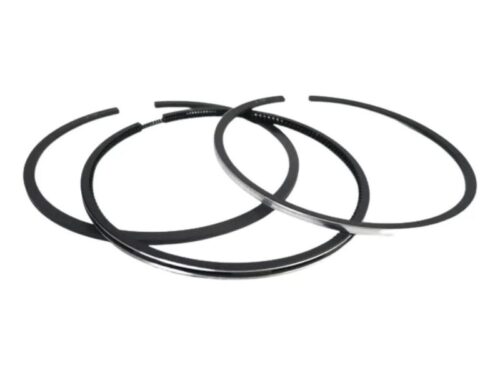 Um jogo de anéis de pistão para o motor Cummins Série B 4.5 turbinado é um conjunto de anéis metálicos que são instalados nas ranhuras dos pistões. Esses anéis são cruciais para o funcionamento do motor, pois desempenham várias funções vitais: