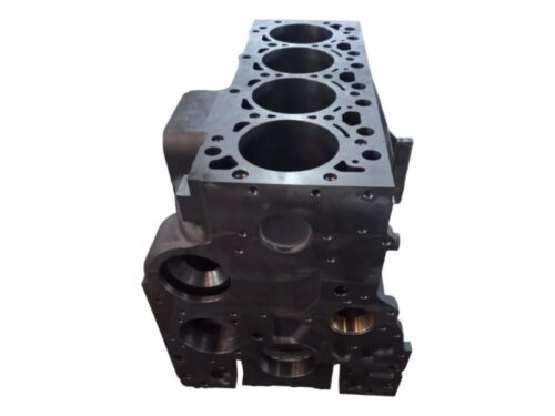 O Bloco do Motor Cummins 4BT é uma peça de alta qualidade e resistência, essencial para garantir o funcionamento adequado do motor do veículo. Fabricado com materiais duráveis e de excelente procedência, este bloco de motor oferece uma estrutura robusta e confiável, capaz de suportar as condições mais exigentes de uso.