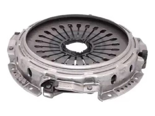 O platô de embreagem é um dos componentes principais do sistema de embreagem do caminhão Foton Aumark C 3.5T. Ele trabalha em conjunto com o disco de embreagem e o volante do motor para transmitir a força do motor para a caixa de câmbio, permitindo as trocas de marcha de forma suave.